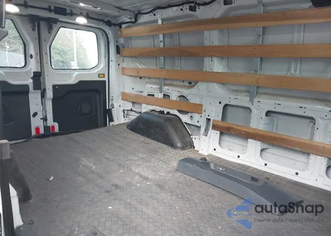 2018 Ford Transit-250 из США, поврежденный, VIN 1FTYR1YM5JKB33039